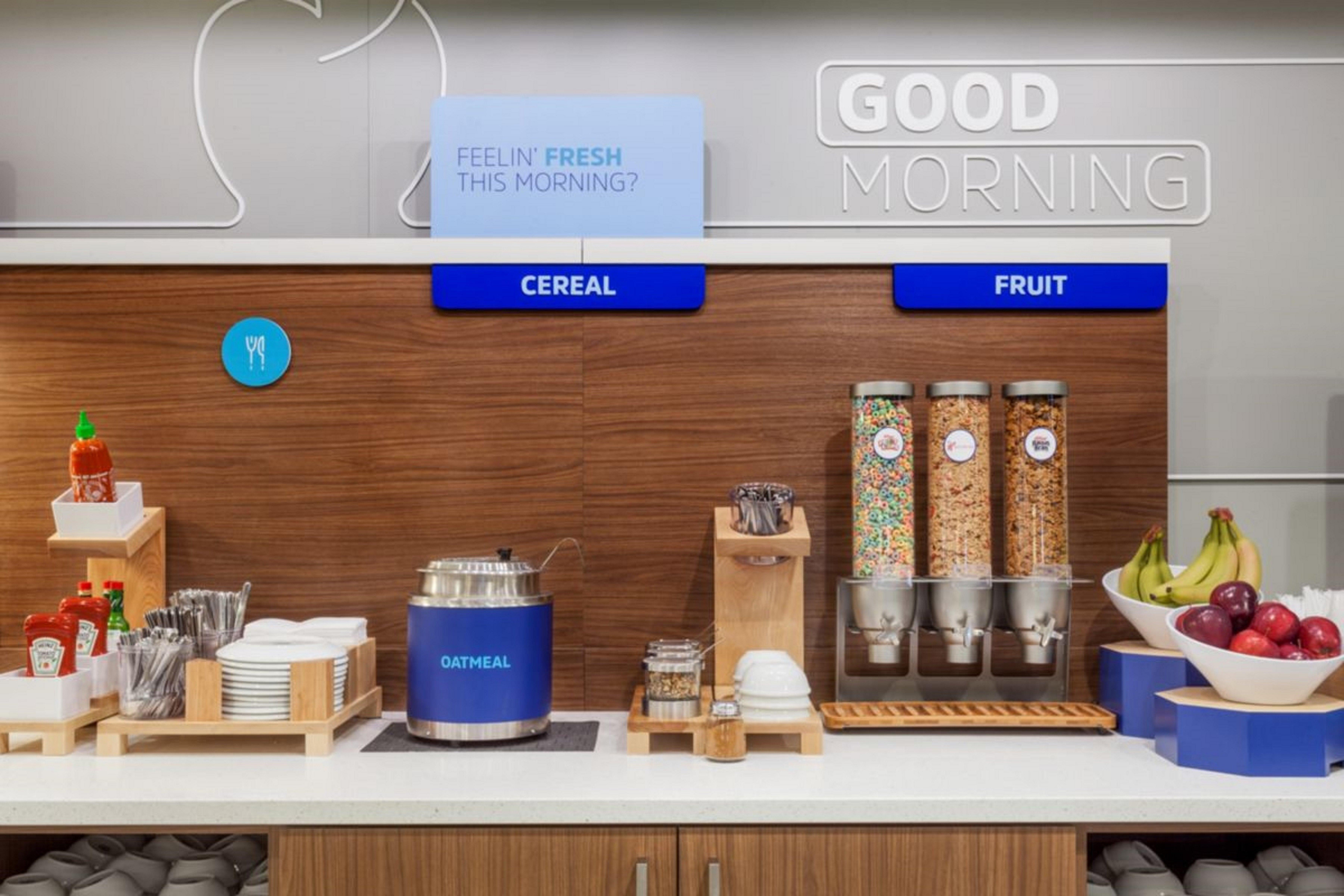 Holiday Inn Express Port Hueneme By Ihg Екстер'єр фото