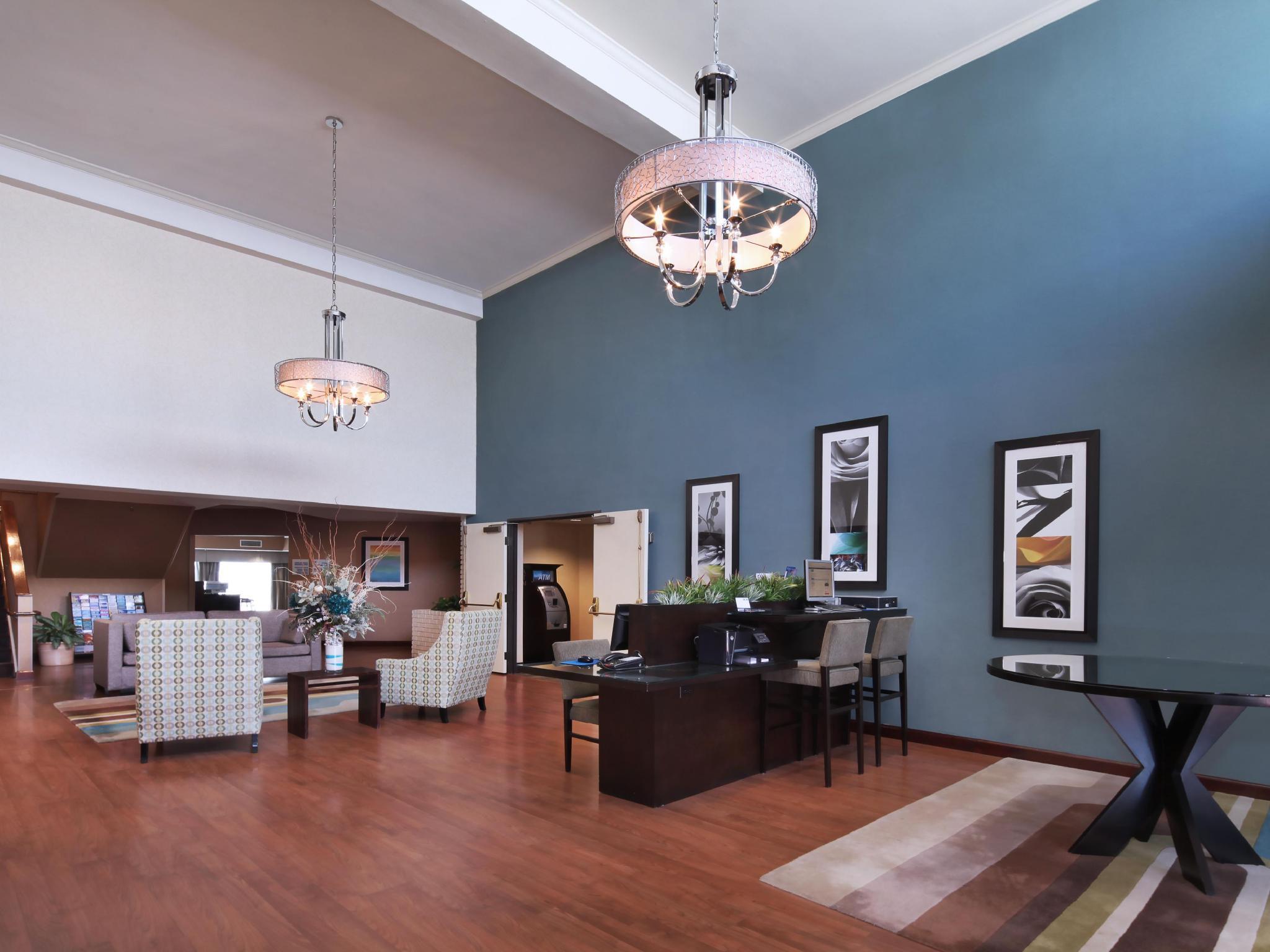 Holiday Inn Express Port Hueneme By Ihg Екстер'єр фото